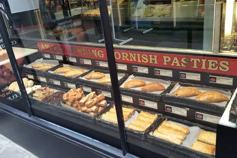 Just Desserts Bakery photo 3